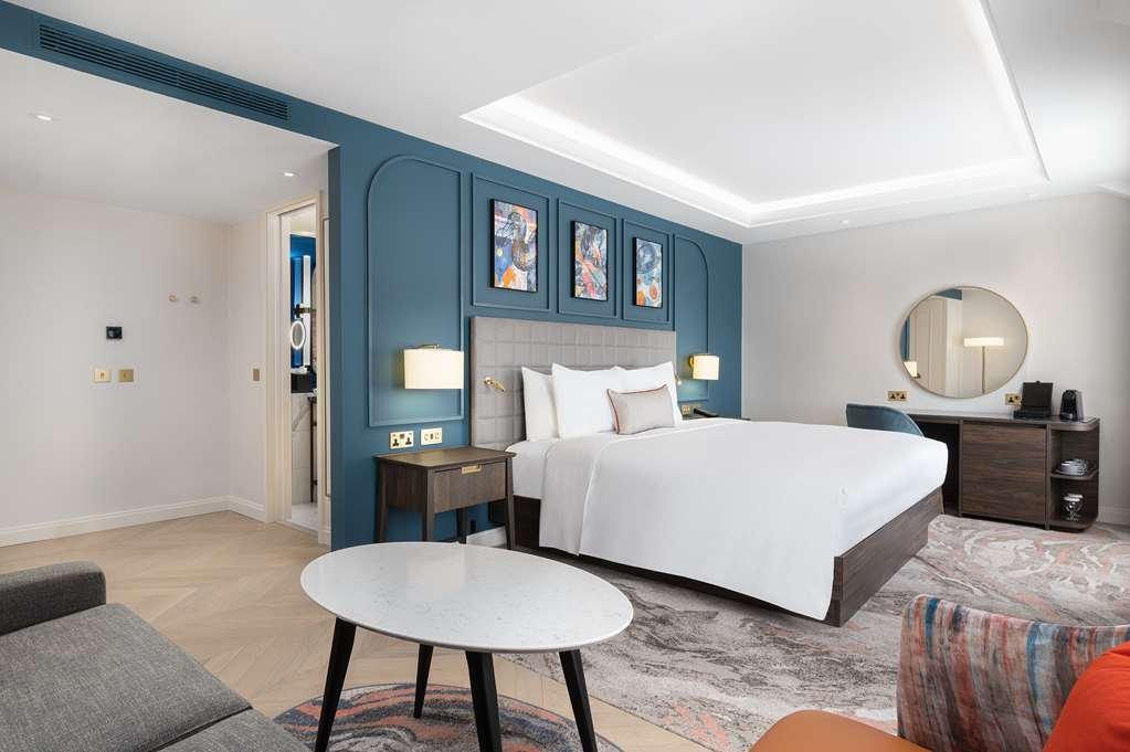 Lost Property St Pauls London, Curio Collection By Hilton Номер фото