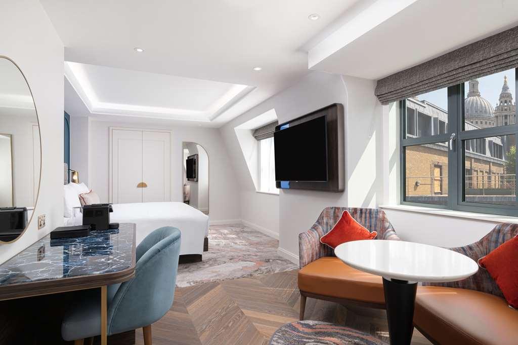Lost Property St Pauls London, Curio Collection By Hilton Номер фото