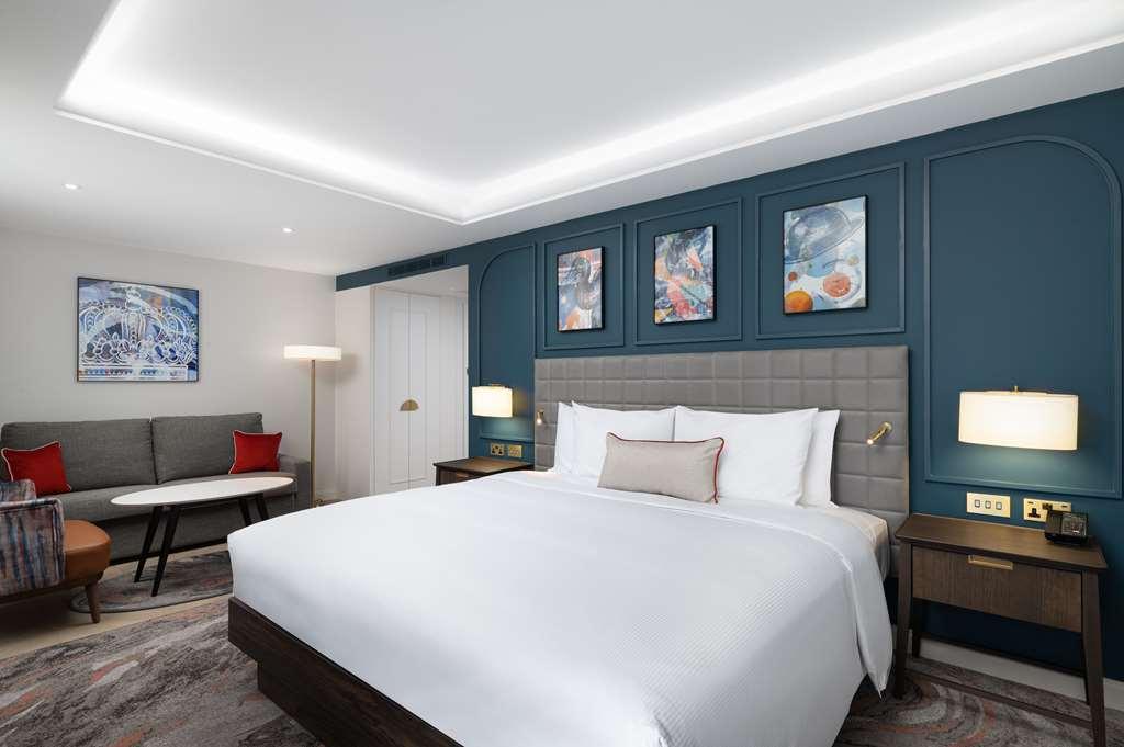 Lost Property St Pauls London, Curio Collection By Hilton Номер фото