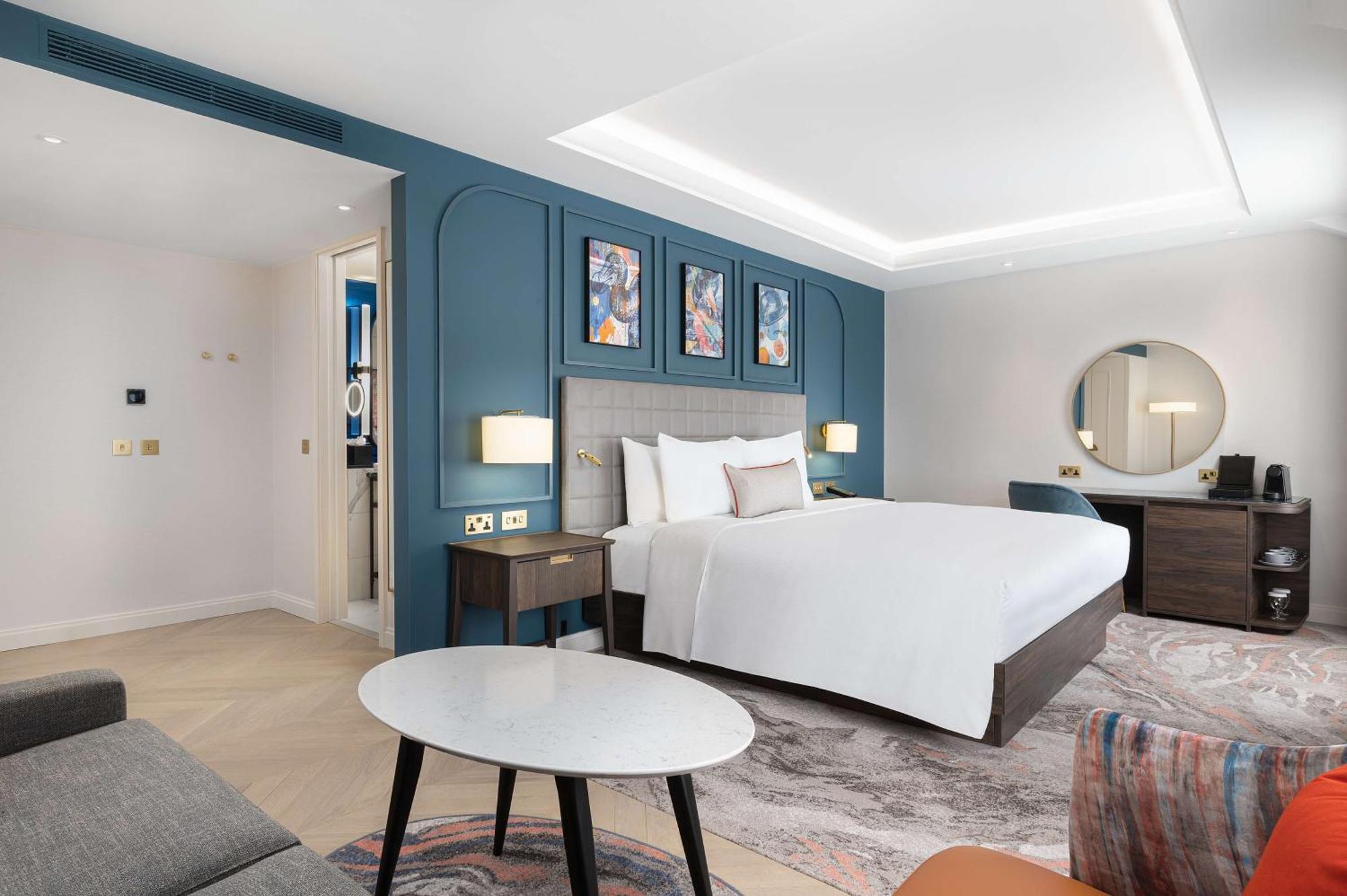 Lost Property St Pauls London, Curio Collection By Hilton Экстерьер фото
