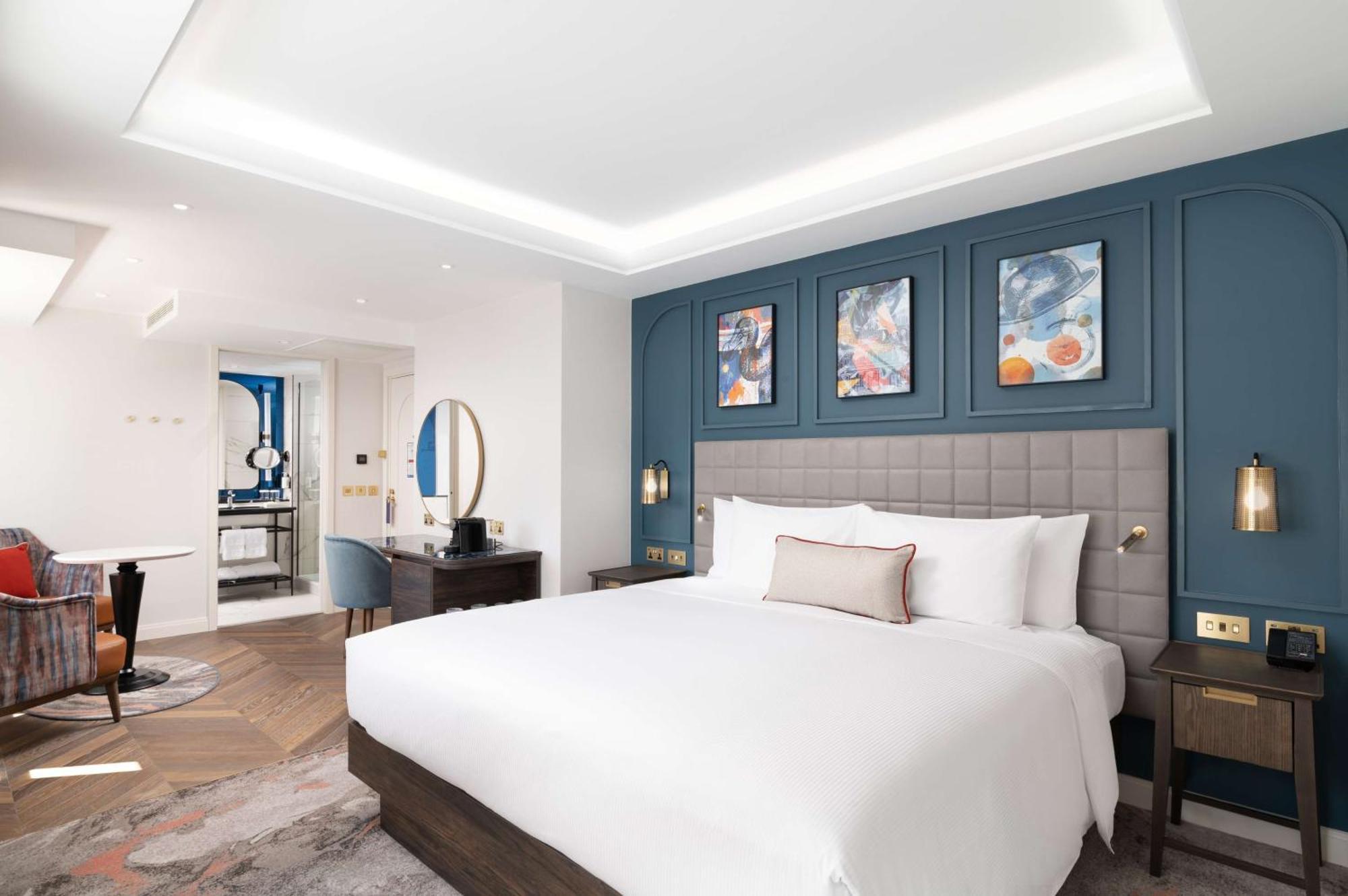 Lost Property St Pauls London, Curio Collection By Hilton Экстерьер фото