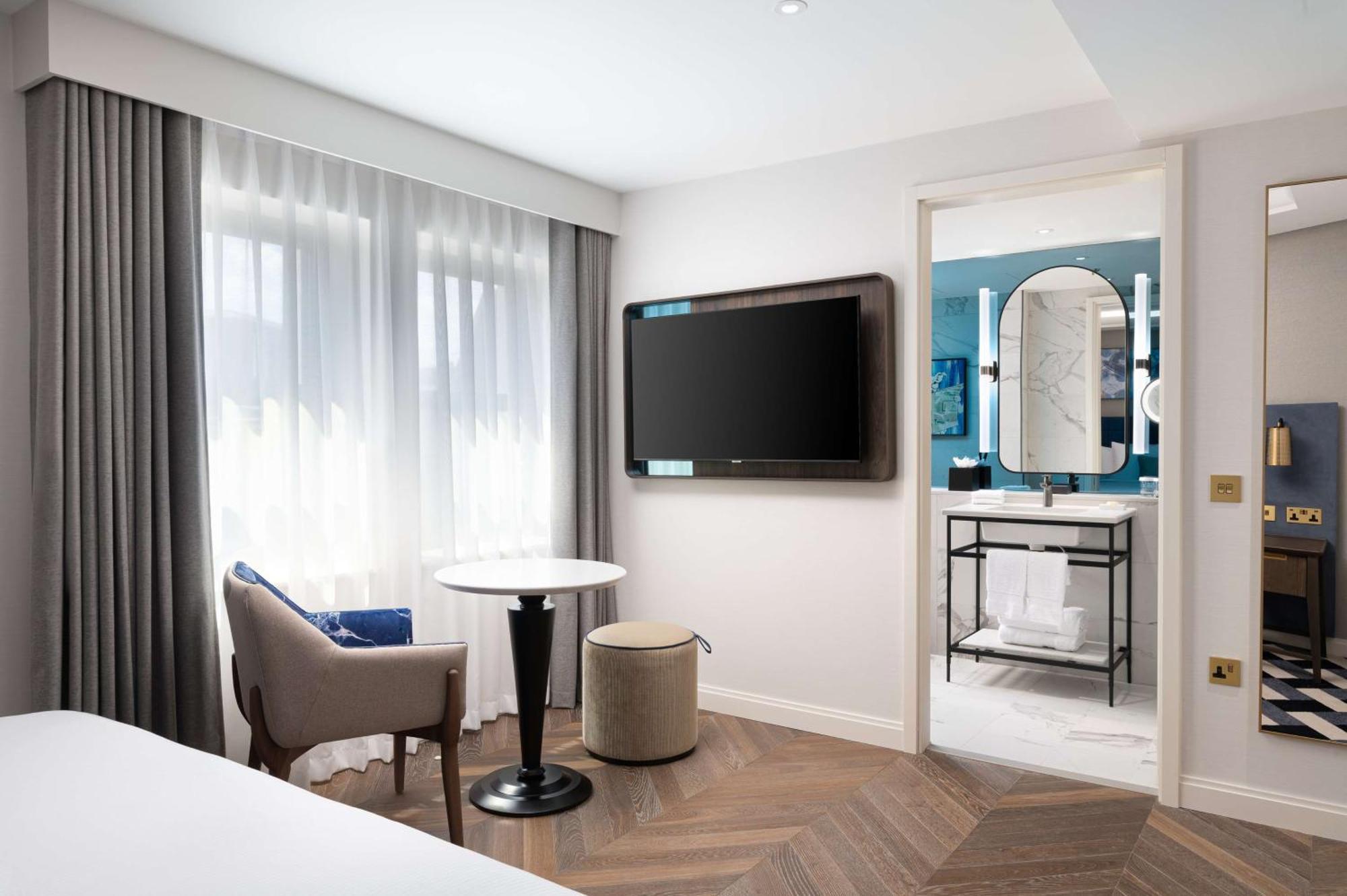 Lost Property St Pauls London, Curio Collection By Hilton Экстерьер фото