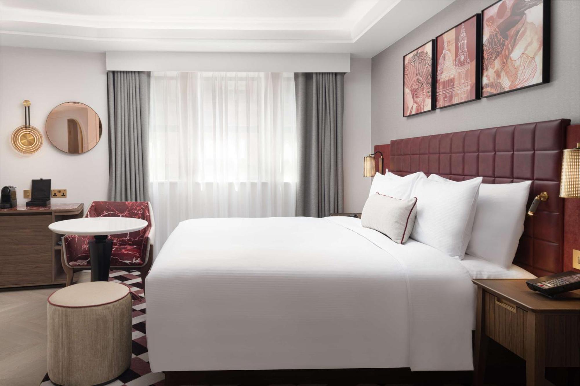 Lost Property St Pauls London, Curio Collection By Hilton Экстерьер фото